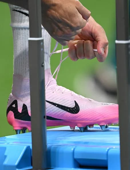 Commercial athlete campaign production